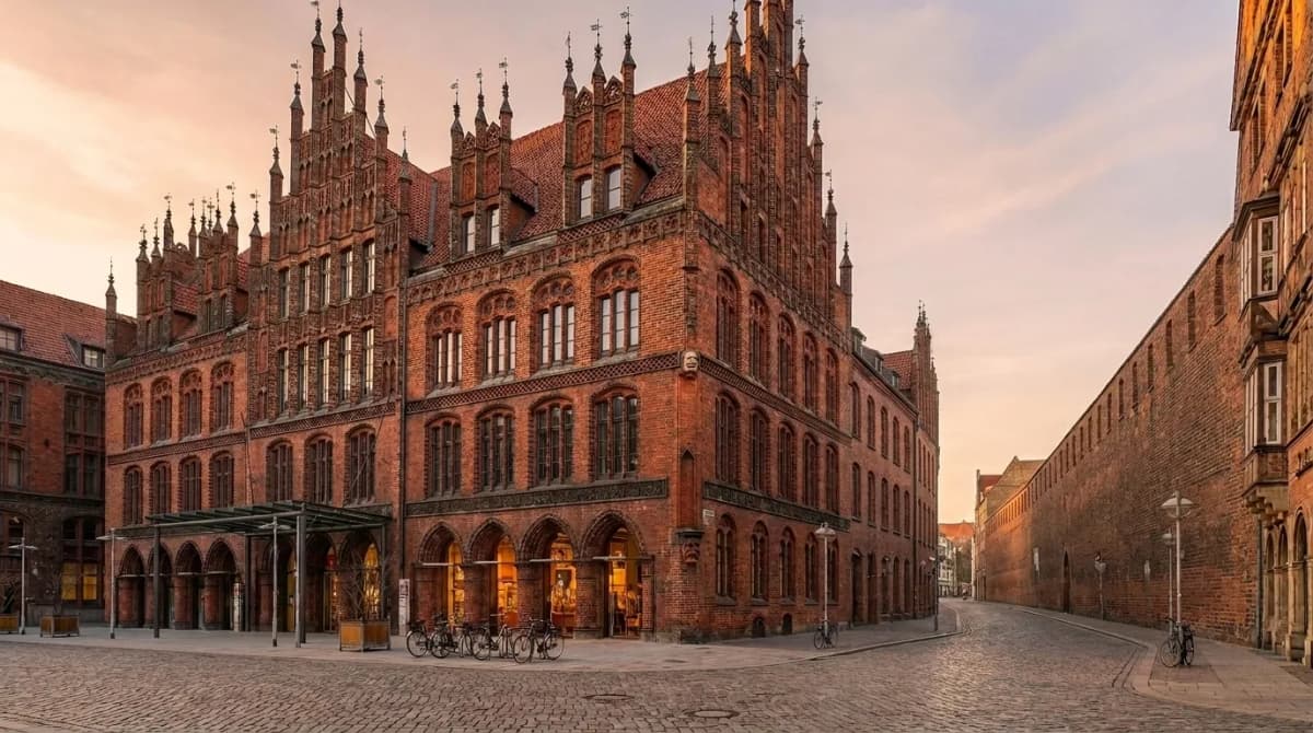 Altes Rathaus und Leibnizhaus